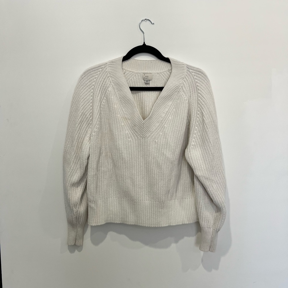 a new day Women's V-Neck Sweater in Cream